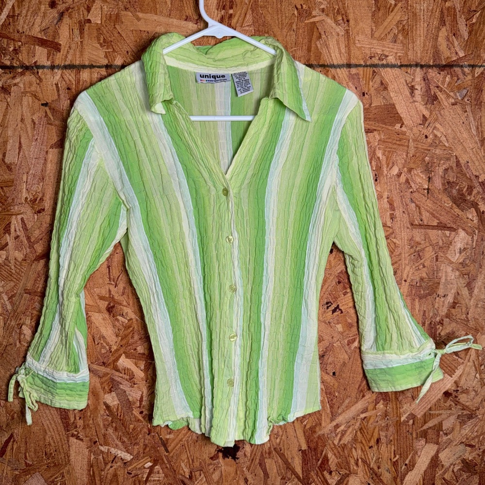 Unique Spectrum Lime Green Striped Crinkly Blouse Top Button Shirt Y2K Chic M‎